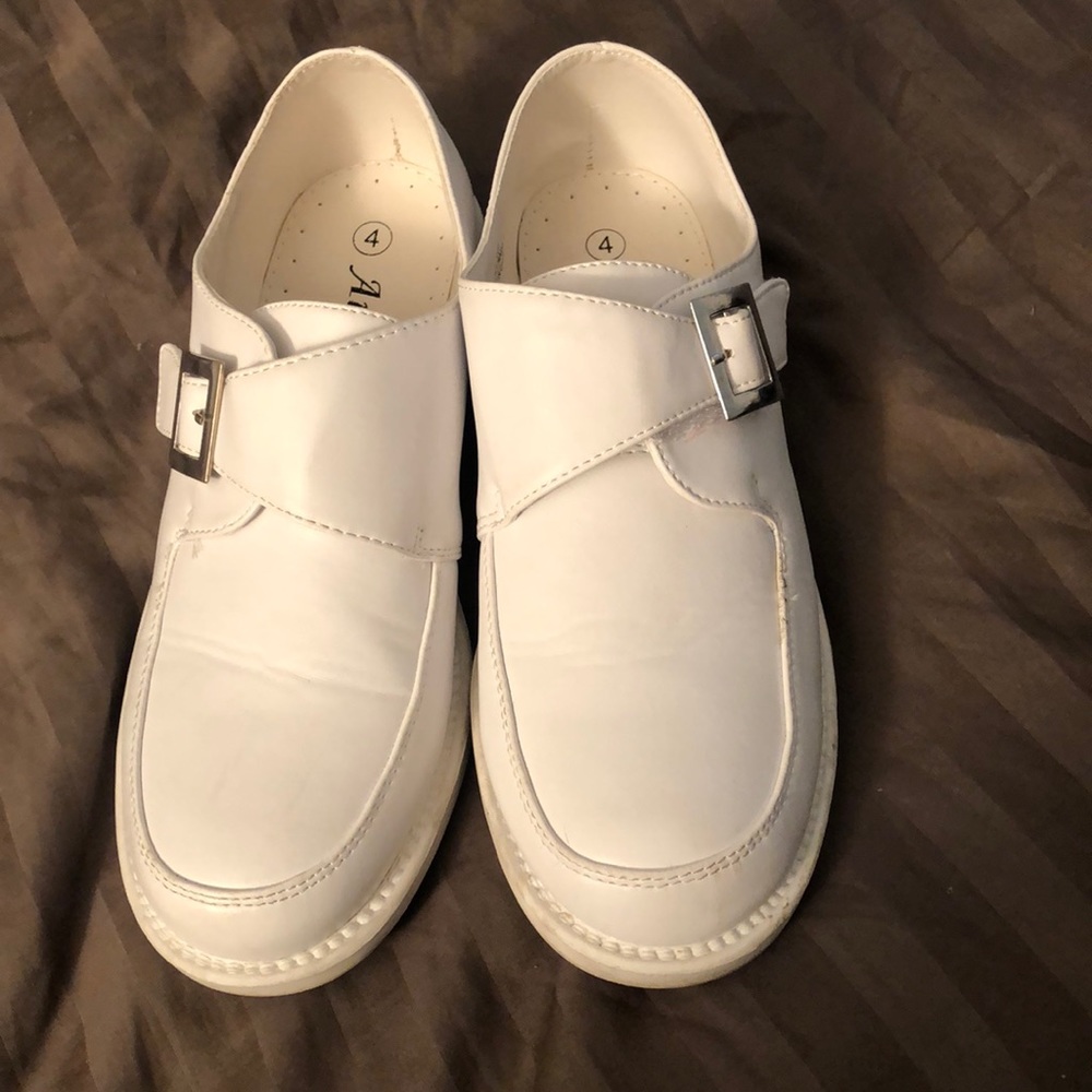 Boys White dress shoes